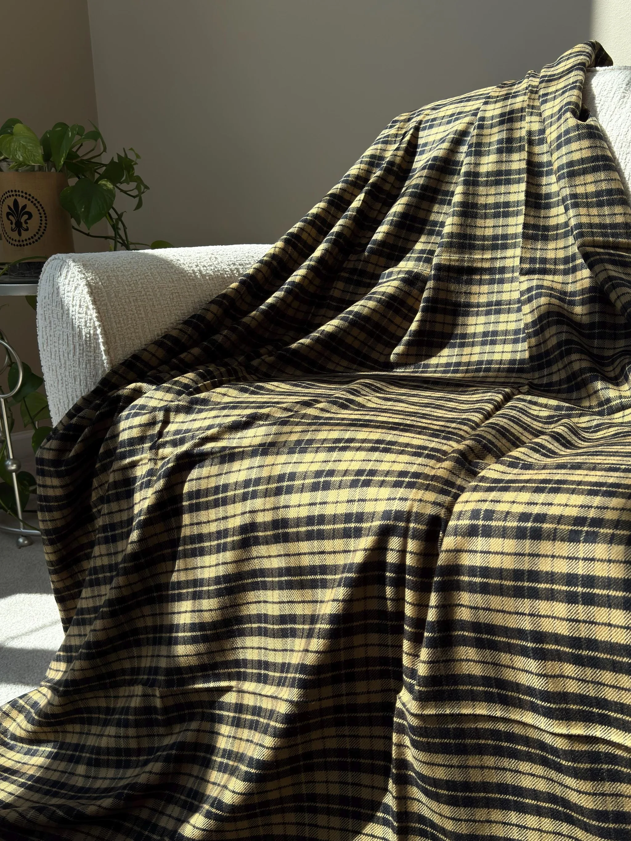 Shawl, Lohi, Checkered, Daks, England, British, Punjabi, Indian, Rustic, Meditation, Mindfulness, Yoga, Wool, Winter, photo 1