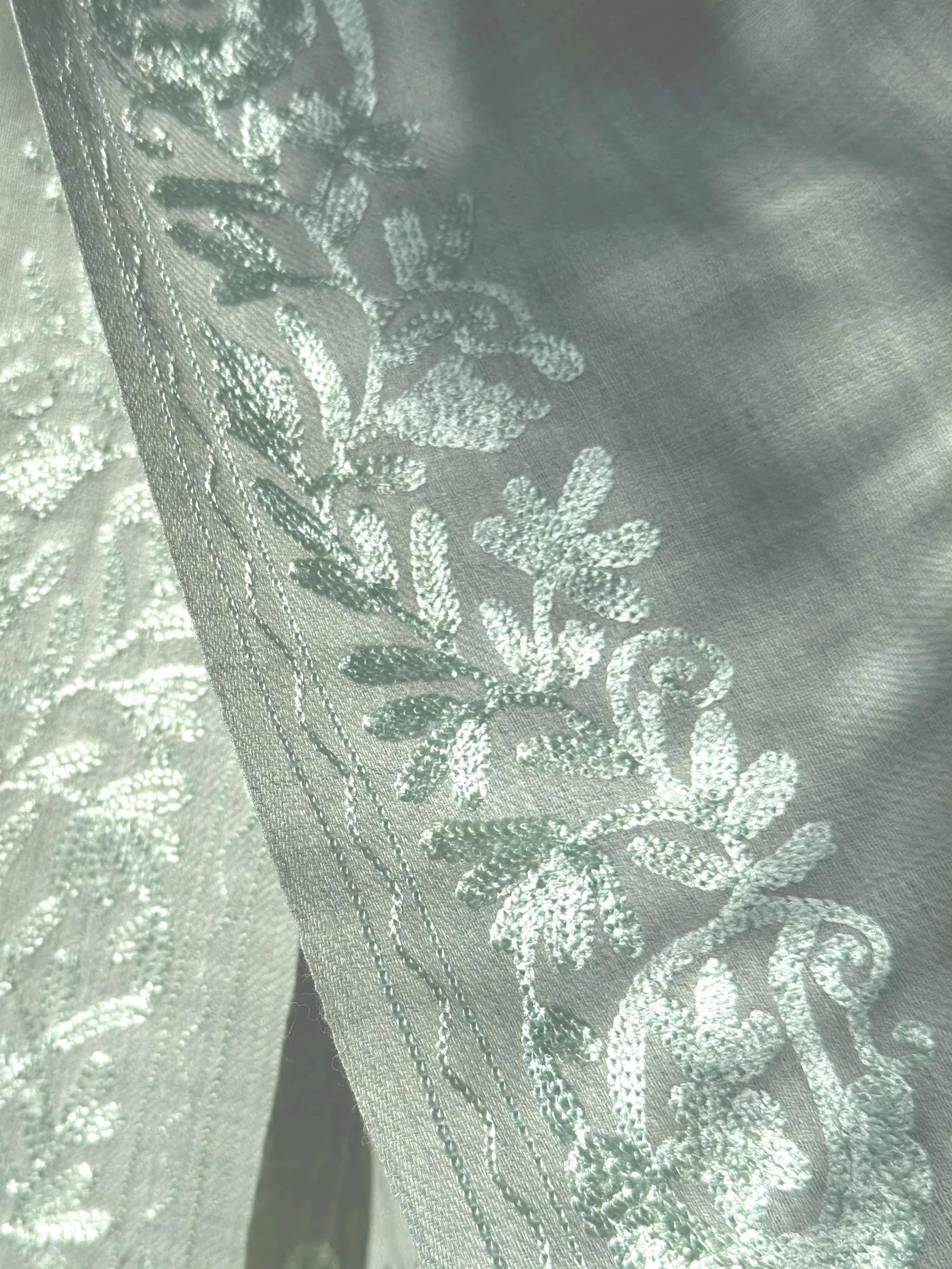 Luxurious, photo 1